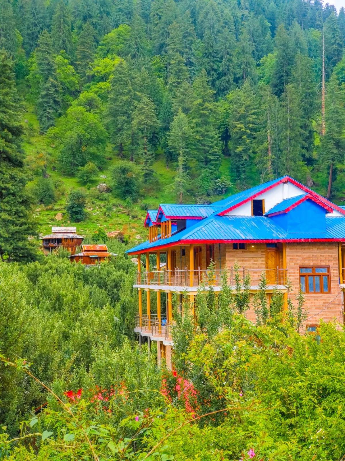 New Brahma Cafe Guest House Kalgha Luaran gambar