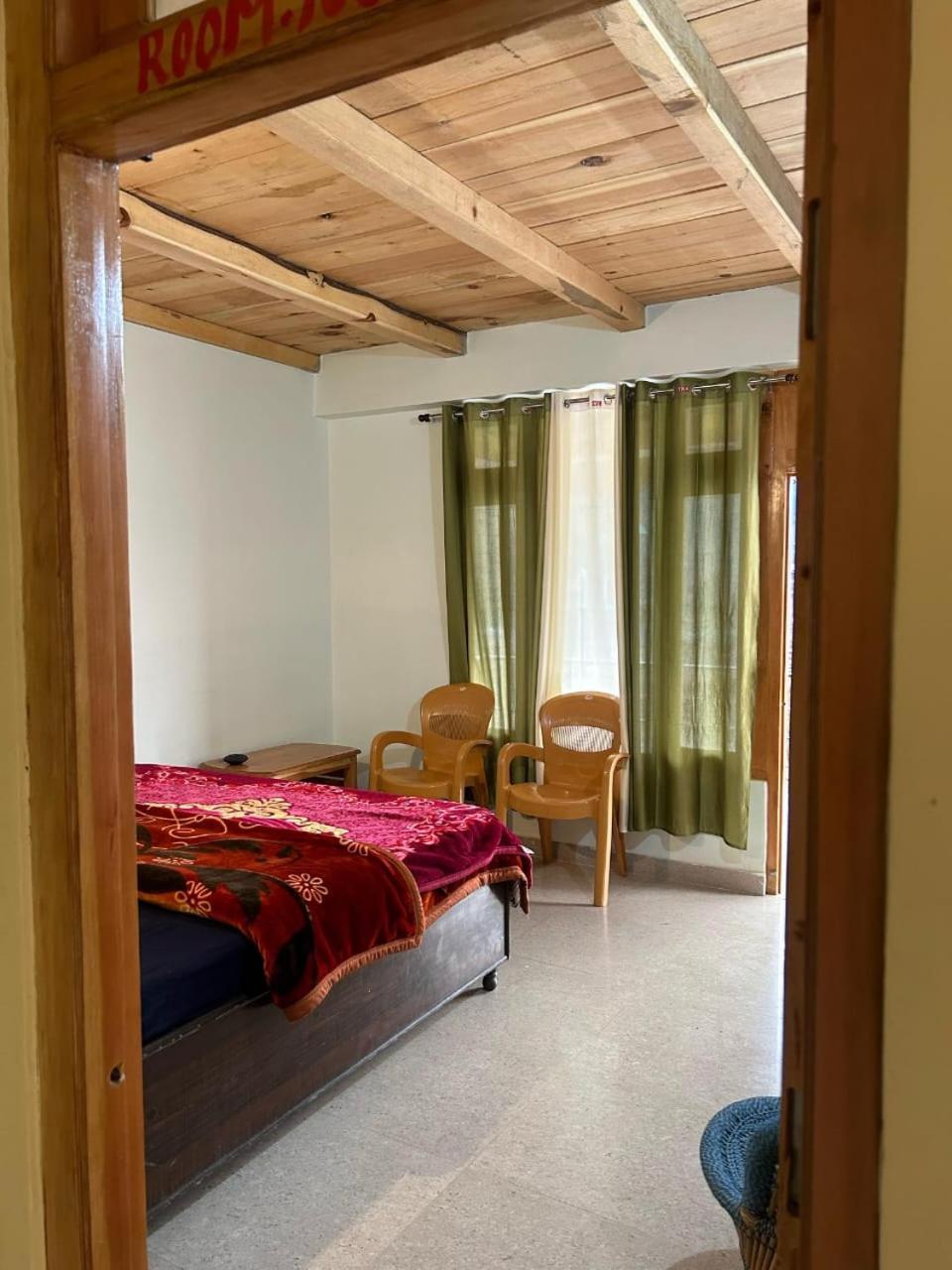 New Brahma Cafe Guest House Kalgha Luaran gambar